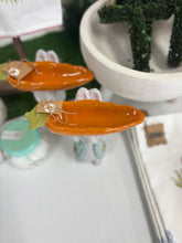 Load image into Gallery viewer, Bunny Carrot Candy Pedestal