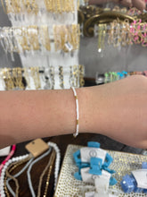 Load image into Gallery viewer, Simply Pearl Stretch Bracelets
