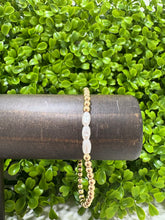 Load image into Gallery viewer, Simply Pearl Beaded Bracelets