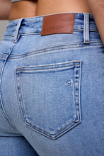 Load image into Gallery viewer, Hannah Straight Denim
