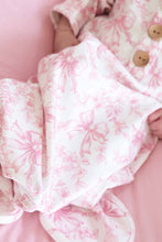 Load image into Gallery viewer, Newborn Baby Knot Gown &amp; Hat Set | Fancy Frills