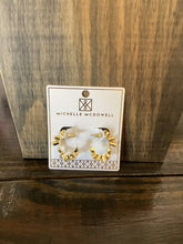 Load image into Gallery viewer, MD Earrings