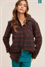 Load image into Gallery viewer, Classic L/S Plaid Shirt