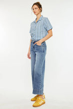 Load image into Gallery viewer, Nessa High Rise Crop Jeans