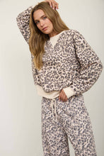 Load image into Gallery viewer, Leopard Boxy Top