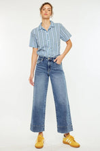 Load image into Gallery viewer, Nessa High Rise Crop Jeans