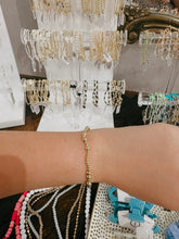 Load image into Gallery viewer, Simply Pearl Stretch Bracelets