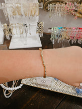 Load image into Gallery viewer, Simply Pearl Stretch Bracelets