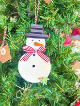 Load image into Gallery viewer, Mud Pie Christmas Tin Ornaments