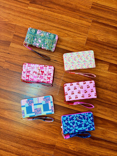 Simply Bead Bangle Wallet