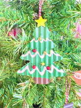 Load image into Gallery viewer, Mud Pie Christmas Tin Ornaments