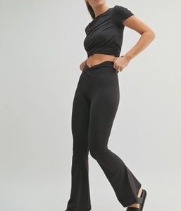 Bobbi Flare Crossover Leggings