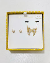 Load image into Gallery viewer, Krista Bow &amp; Ashton Studs Gift Set