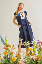 Load image into Gallery viewer, Savnnah Midi Dress