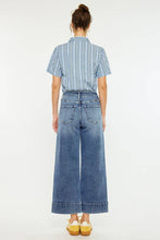 Load image into Gallery viewer, Nessa High Rise Crop Jeans