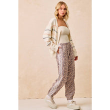Load image into Gallery viewer, Leopard Track Pants