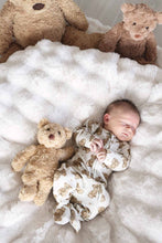 Load image into Gallery viewer, Beary Sweet Bamboo Waffle Zipper Footie