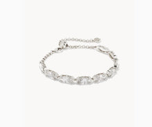Load image into Gallery viewer, Genevieve Delicate Chain Bracelet